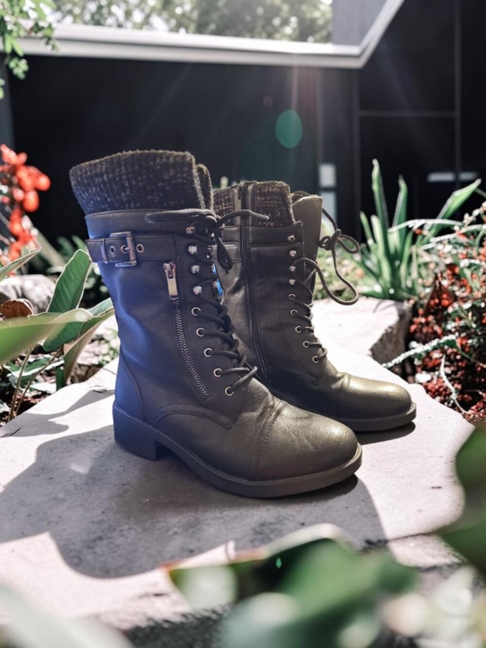 Black Leather Lace‑Up Boots – Size 12 – Side Zipper & Buckle – Rugged Sole